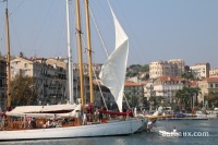Adria 1936 - un Ketch de 1934 dans le port de Cannes (06)