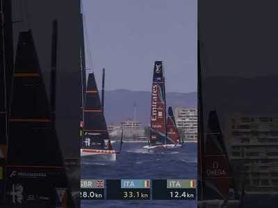 It was chaos on the start line / Race Day 2 brought some different conditions and challenges...