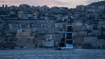 SUNDOWNER IN NAPLES