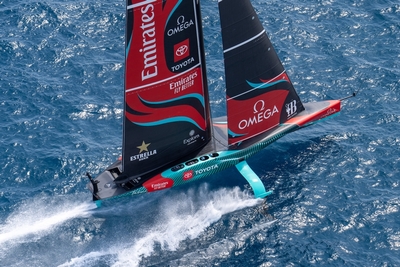 EMIRATES TEAM NEW ZEALAND RECOGNISED AS 2025 WORLD SAILING TEAM OF THE YEAR