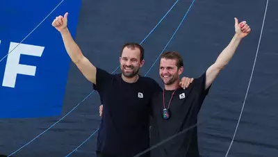 IMOCA Best of arrivées Sam Goodchild et Loïs Berrehar, troisièmes en IMOCA* !