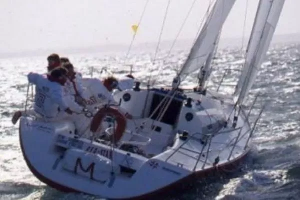Foc annuaire de la voile - Janvier-février-mars 1983 - 225